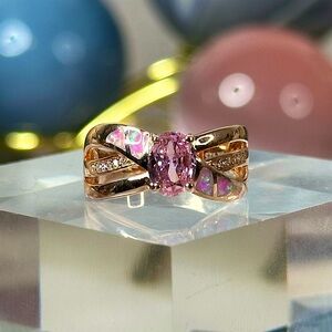 Japanese Opal Rose Gold Plated Ring on 925 size 8 💛💞💛